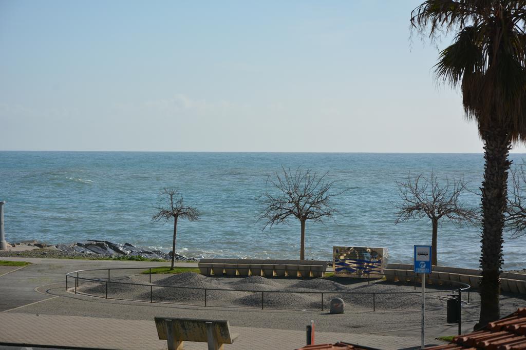 Ca' Del Mar Villa อิมเปรีอา ภายนอก รูปภาพ