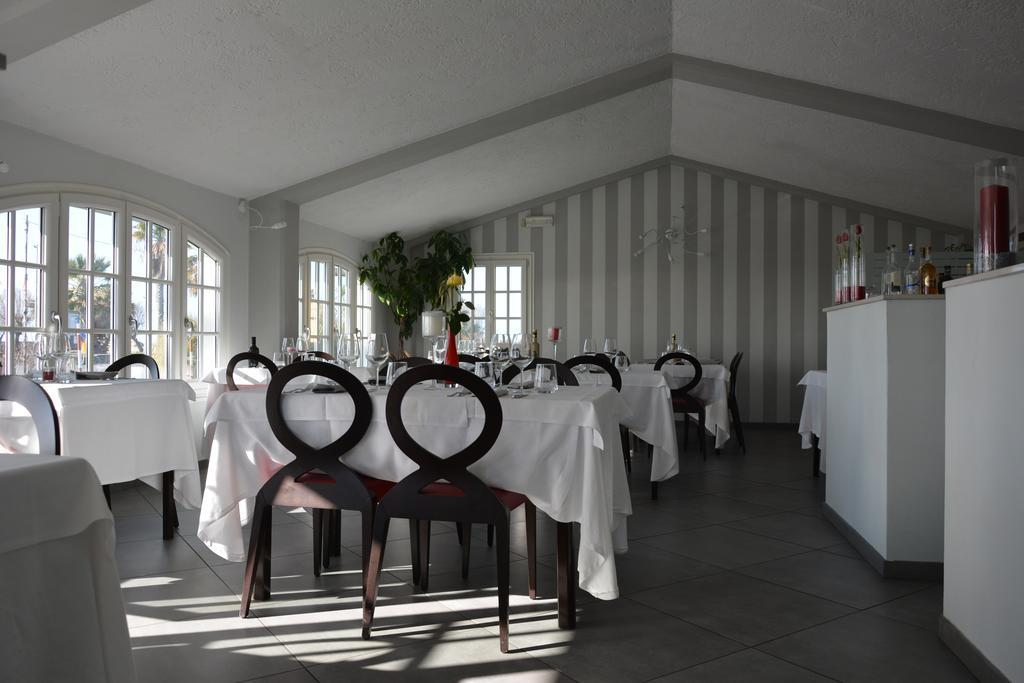 Ca' Del Mar Villa อิมเปรีอา ภายนอก รูปภาพ
